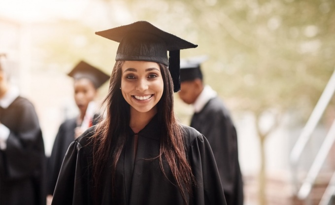 4 Ways That Hiring Recent Graduates Could Benefit Your School | Protocol Education
